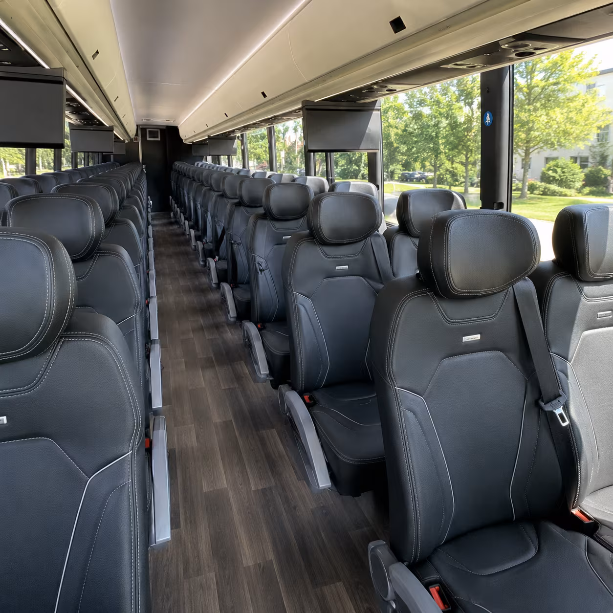 bellingham charter bus rentals for long distance trips to seattle and sea tac