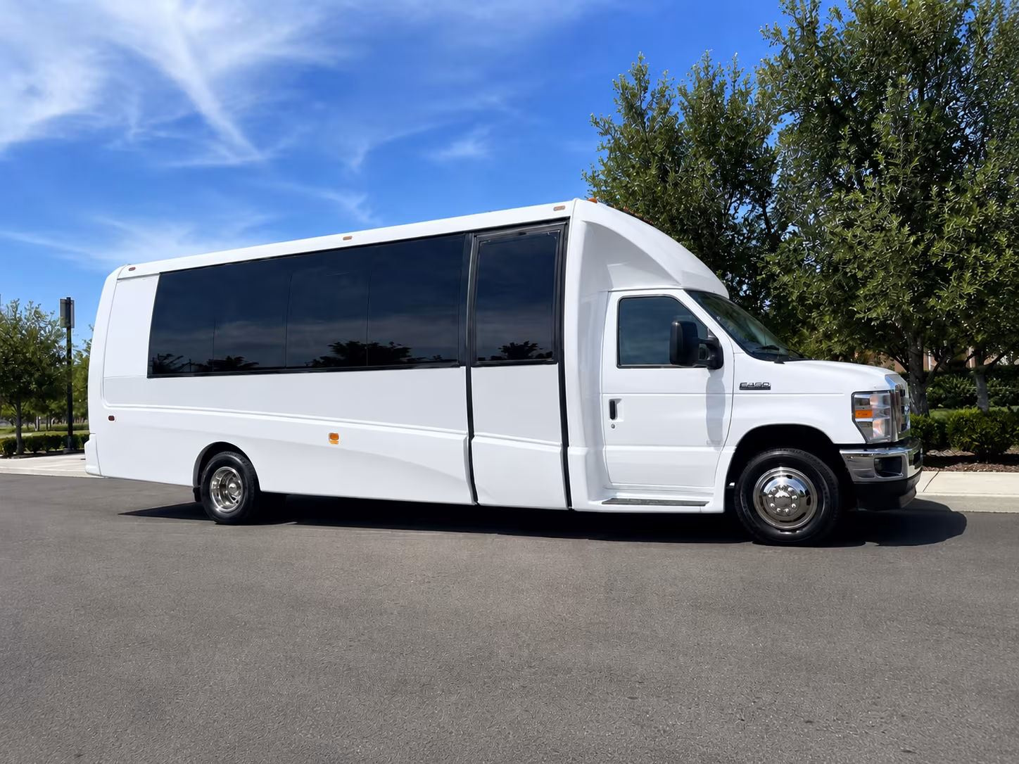 employee shuttle buses for bellingham businesses and daily commuters